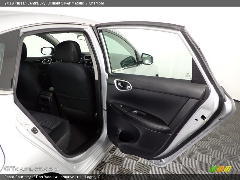 Brilliant Silver Metallic / Charcoal 2019 Nissan Sentra SV