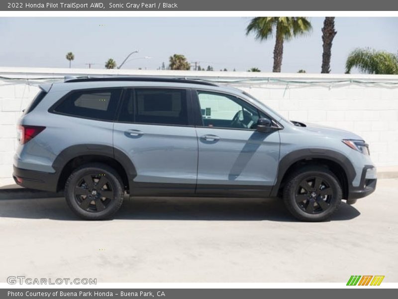  2022 Pilot TrailSport AWD Sonic Gray Pearl