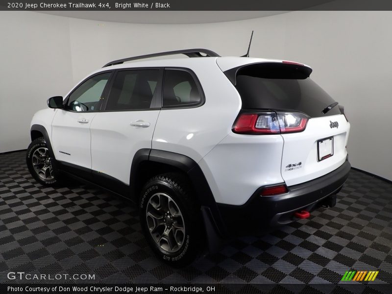 Bright White / Black 2020 Jeep Cherokee Trailhawk 4x4