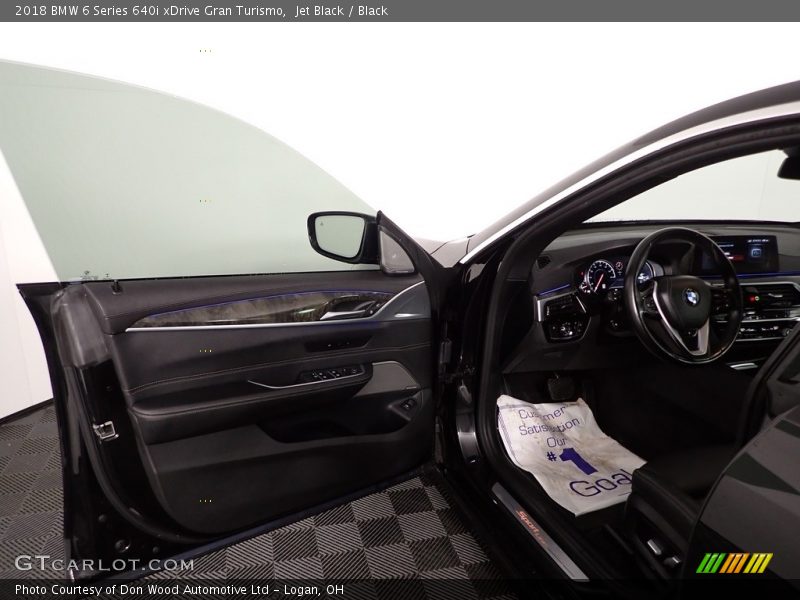 Jet Black / Black 2018 BMW 6 Series 640i xDrive Gran Turismo