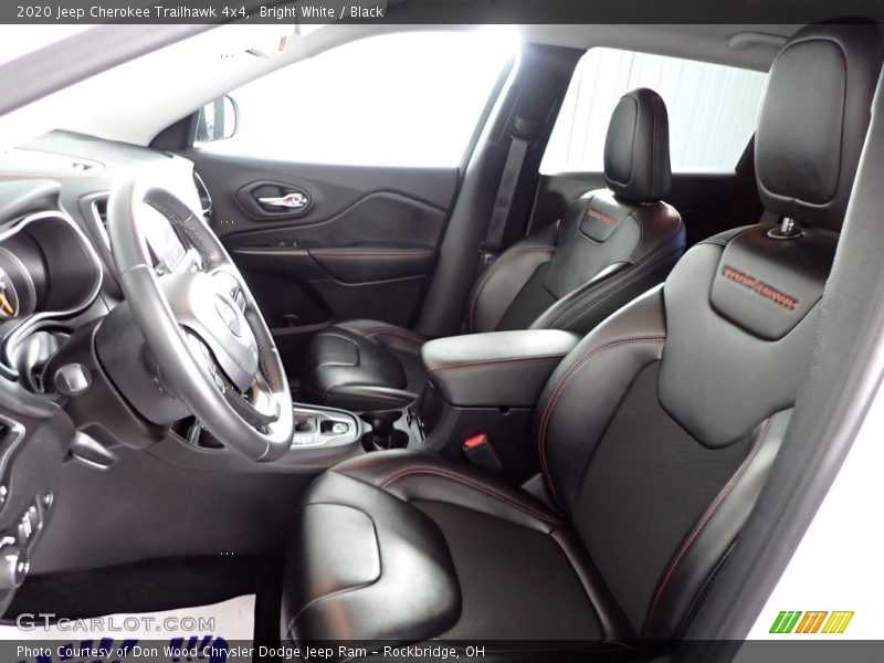 Bright White / Black 2020 Jeep Cherokee Trailhawk 4x4