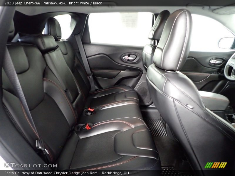 Bright White / Black 2020 Jeep Cherokee Trailhawk 4x4