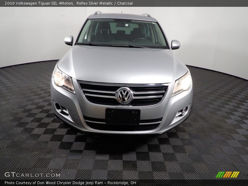 Reflex Silver Metallic / Charcoal 2009 Volkswagen Tiguan SEL 4Motion