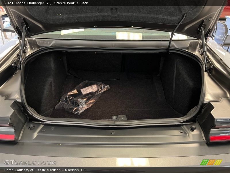  2021 Challenger GT Trunk