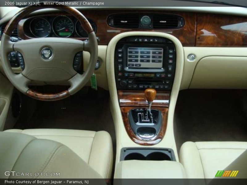 Winter Gold Metallic / Champagne 2006 Jaguar XJ XJ8