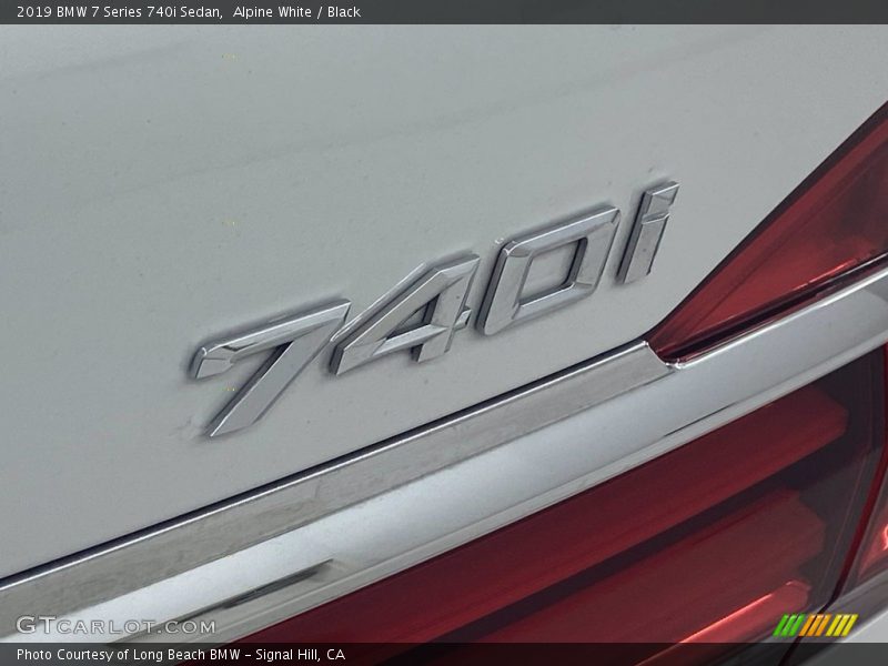 Alpine White / Black 2019 BMW 7 Series 740i Sedan