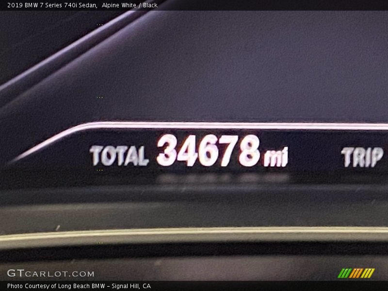 Alpine White / Black 2019 BMW 7 Series 740i Sedan