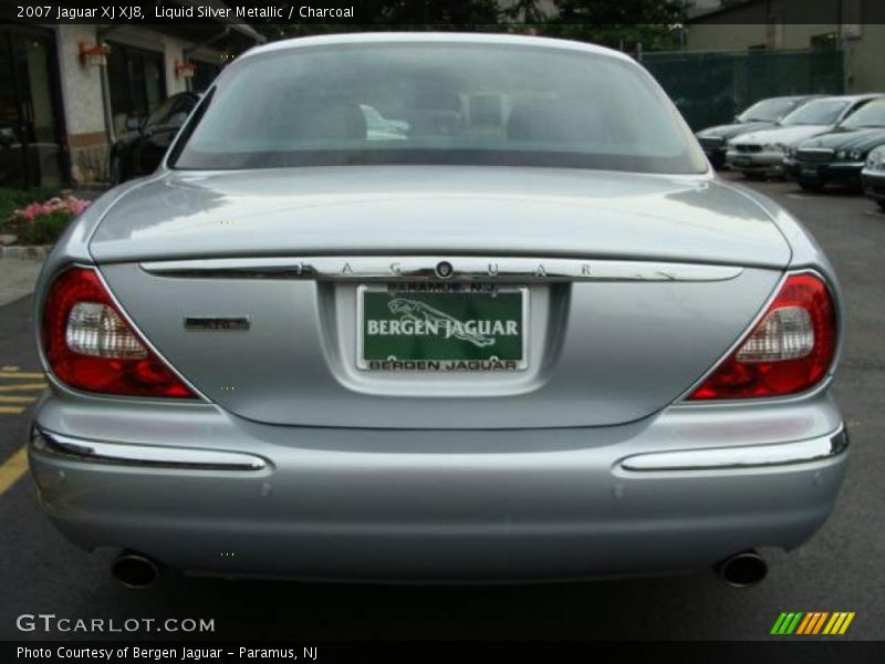 Liquid Silver Metallic / Charcoal 2007 Jaguar XJ XJ8
