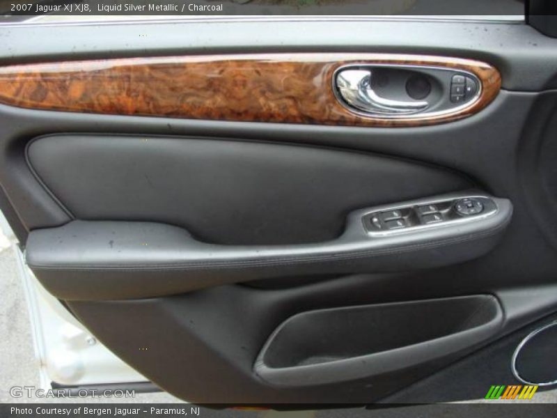 Liquid Silver Metallic / Charcoal 2007 Jaguar XJ XJ8