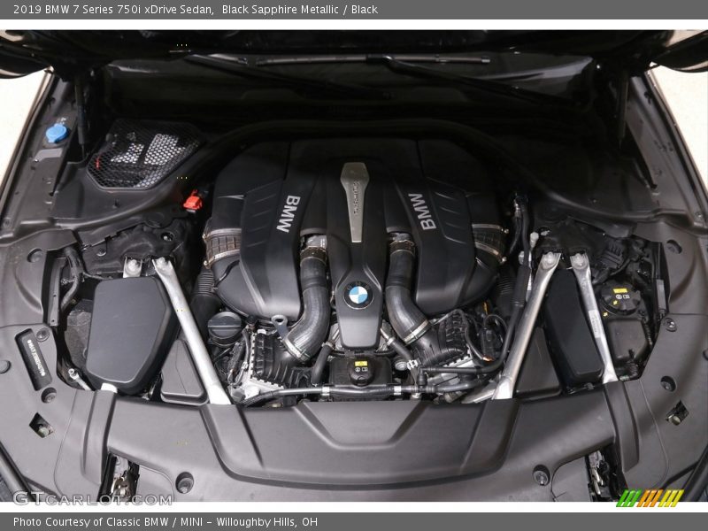 Black Sapphire Metallic / Black 2019 BMW 7 Series 750i xDrive Sedan