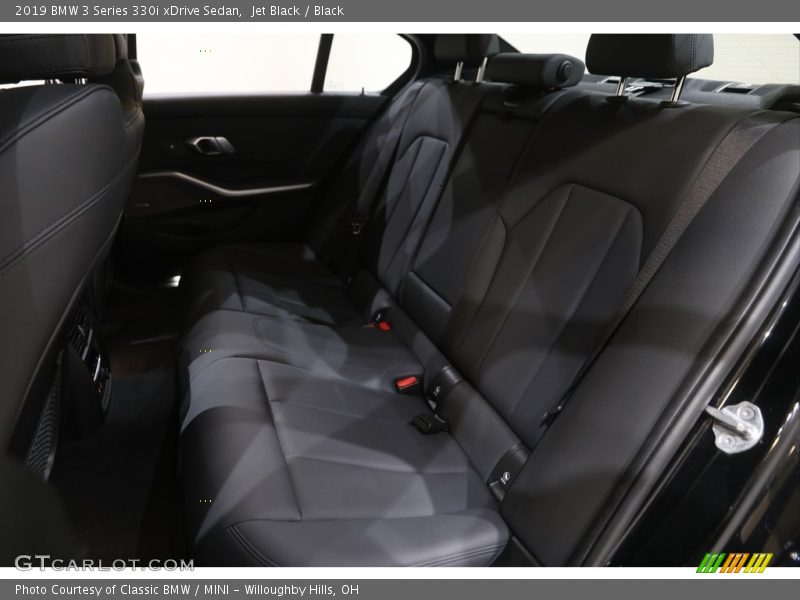 Jet Black / Black 2019 BMW 3 Series 330i xDrive Sedan