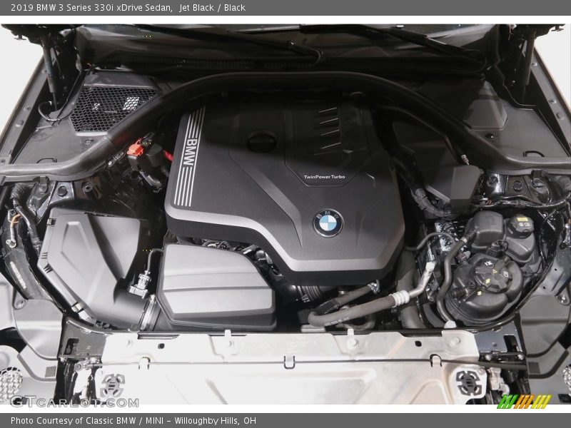Jet Black / Black 2019 BMW 3 Series 330i xDrive Sedan
