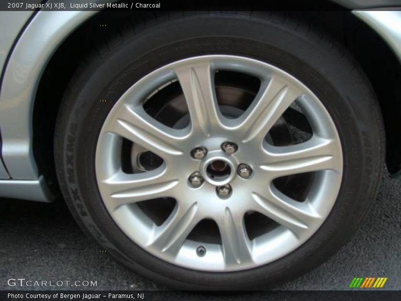 Liquid Silver Metallic / Charcoal 2007 Jaguar XJ XJ8