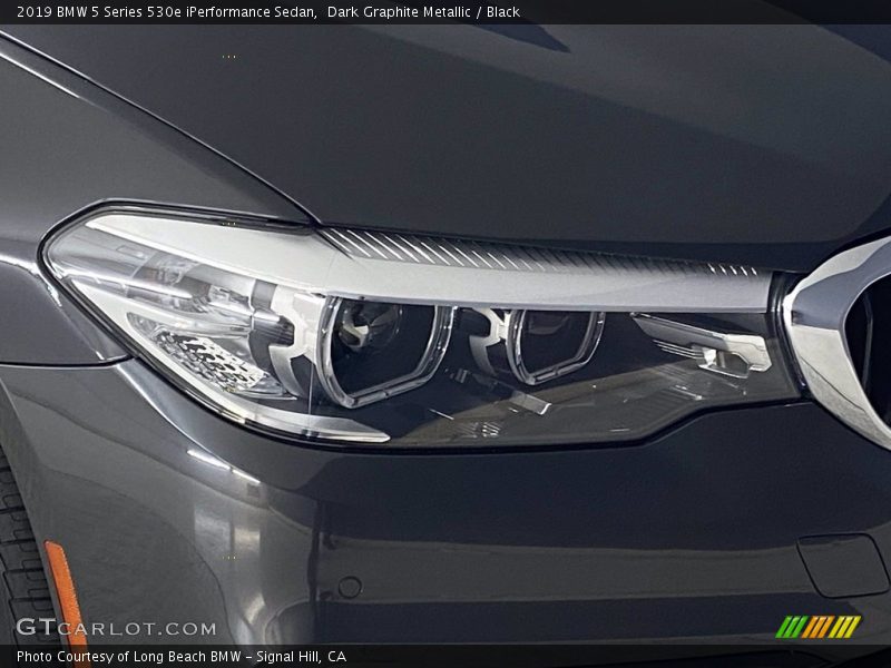Dark Graphite Metallic / Black 2019 BMW 5 Series 530e iPerformance Sedan
