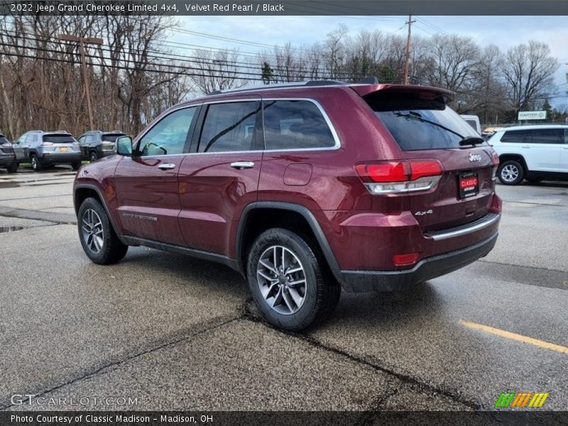 Velvet Red Pearl / Black 2022 Jeep Grand Cherokee Limited 4x4