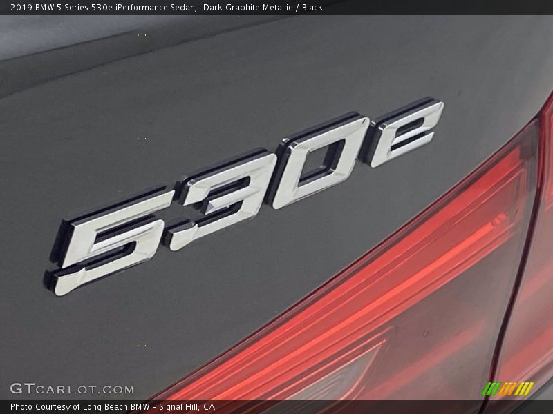 Dark Graphite Metallic / Black 2019 BMW 5 Series 530e iPerformance Sedan