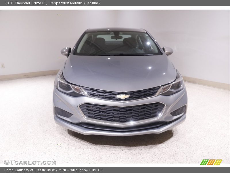Pepperdust Metallic / Jet Black 2018 Chevrolet Cruze LT