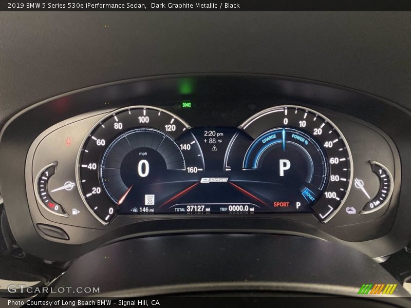 Dark Graphite Metallic / Black 2019 BMW 5 Series 530e iPerformance Sedan
