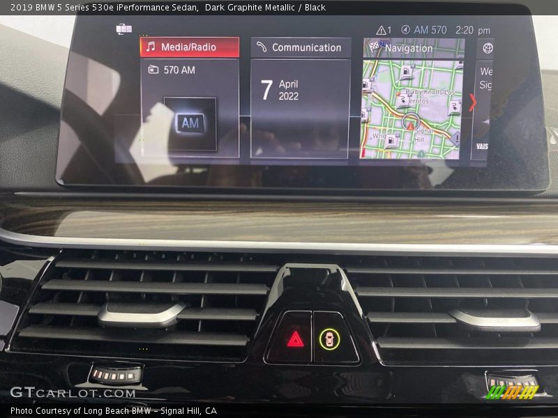 Dark Graphite Metallic / Black 2019 BMW 5 Series 530e iPerformance Sedan