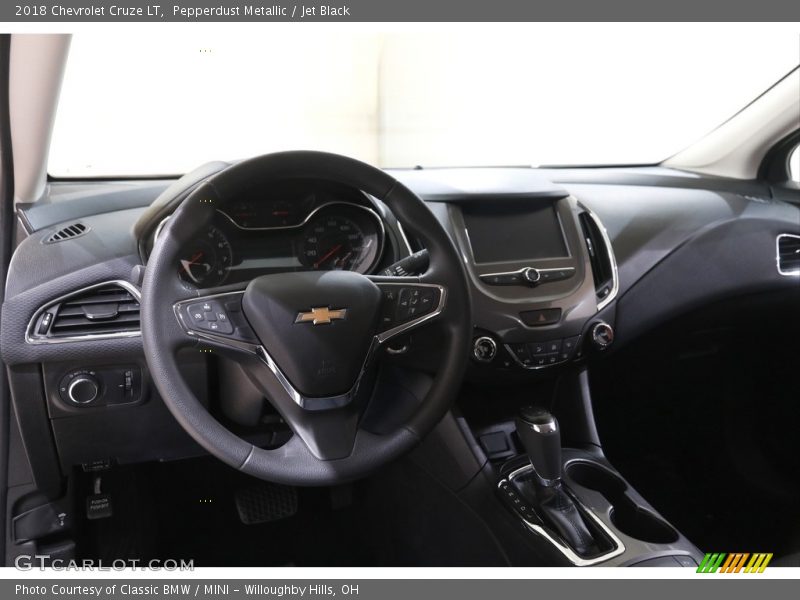Pepperdust Metallic / Jet Black 2018 Chevrolet Cruze LT