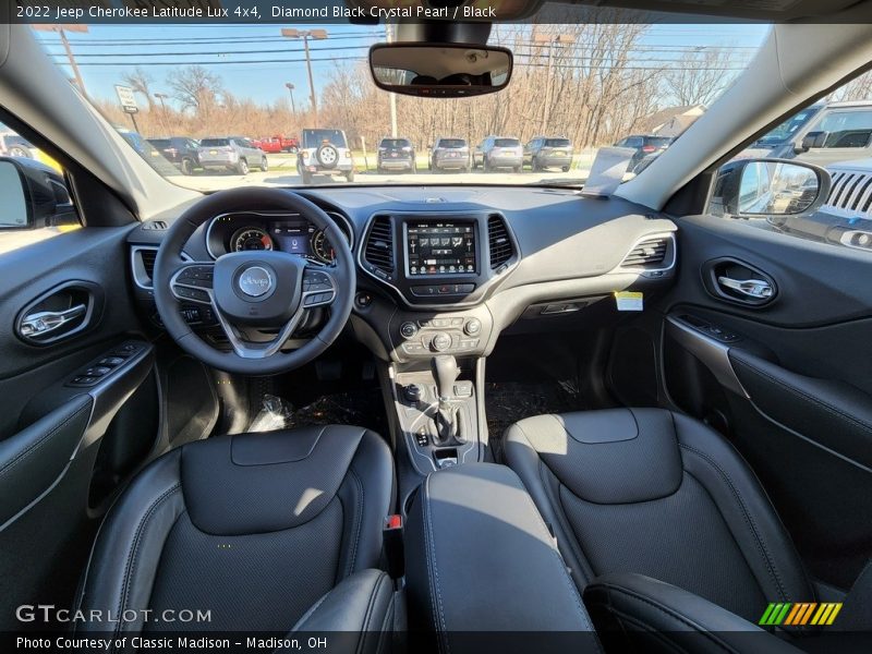 Diamond Black Crystal Pearl / Black 2022 Jeep Cherokee Latitude Lux 4x4