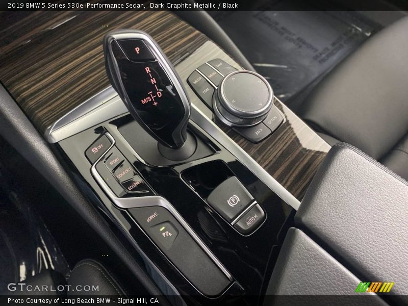 Dark Graphite Metallic / Black 2019 BMW 5 Series 530e iPerformance Sedan