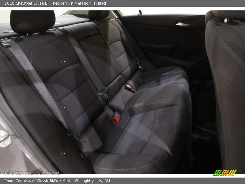 Pepperdust Metallic / Jet Black 2018 Chevrolet Cruze LT