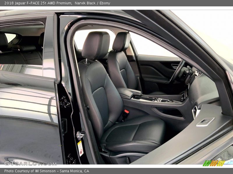 Narvik Black / Ebony 2018 Jaguar F-PACE 25t AWD Premium