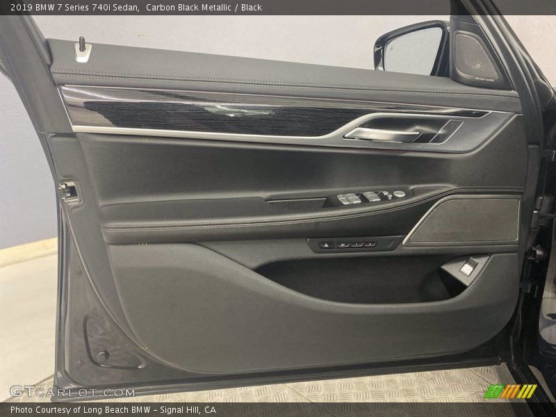 Carbon Black Metallic / Black 2019 BMW 7 Series 740i Sedan