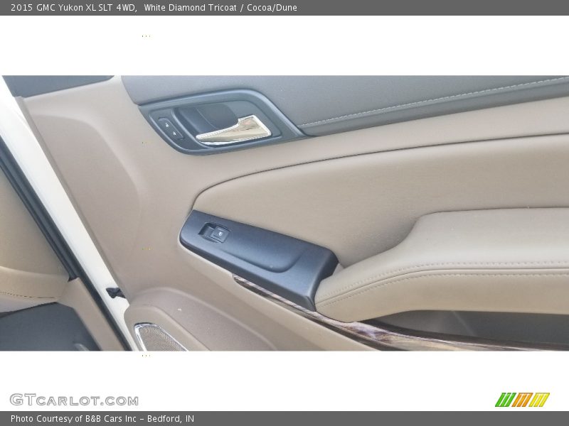White Diamond Tricoat / Cocoa/Dune 2015 GMC Yukon XL SLT 4WD