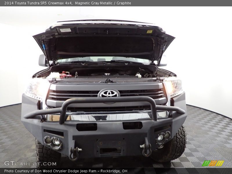 Magnetic Gray Metallic / Graphite 2014 Toyota Tundra SR5 Crewmax 4x4