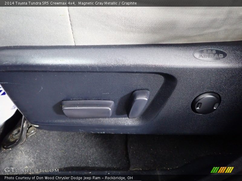 Magnetic Gray Metallic / Graphite 2014 Toyota Tundra SR5 Crewmax 4x4
