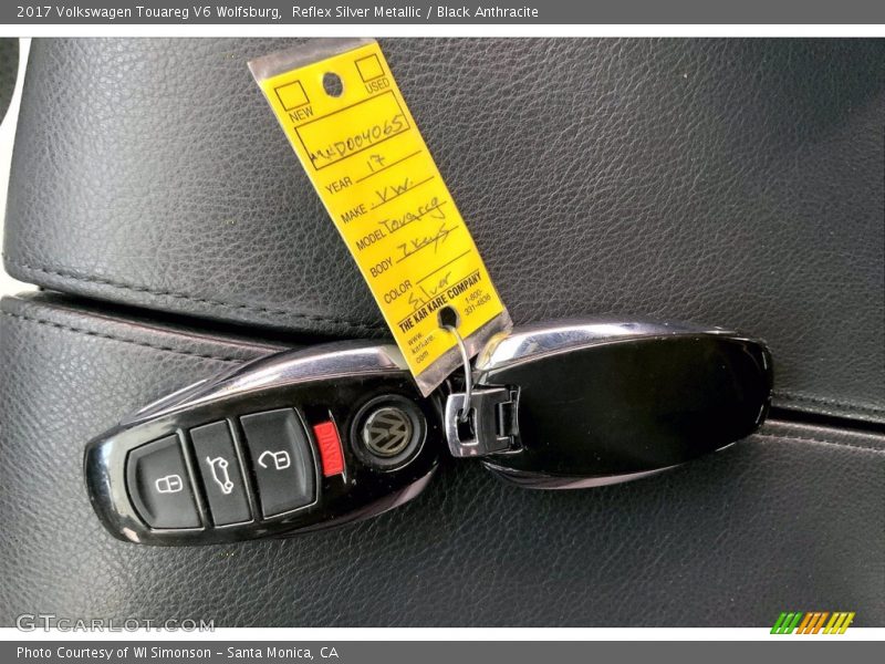 Keys of 2017 Touareg V6 Wolfsburg