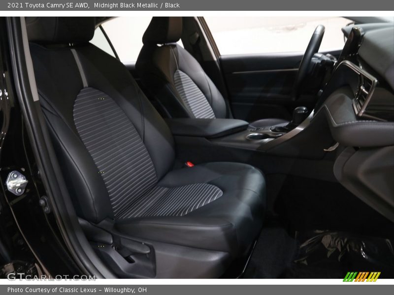Midnight Black Metallic / Black 2021 Toyota Camry SE AWD