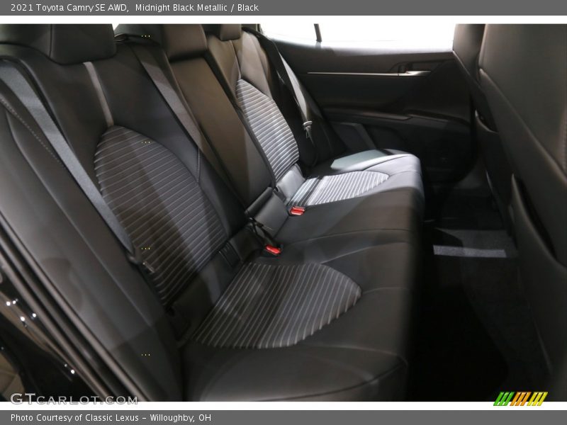 Midnight Black Metallic / Black 2021 Toyota Camry SE AWD