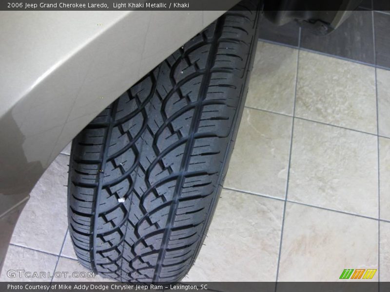 Light Khaki Metallic / Khaki 2006 Jeep Grand Cherokee Laredo