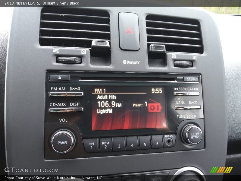 Brilliant Silver / Black 2013 Nissan LEAF S