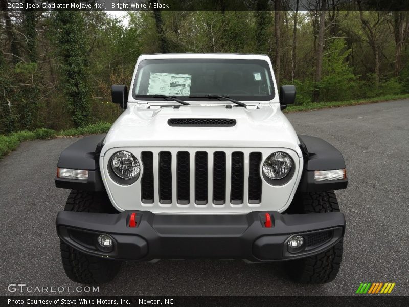 Bright White / Black 2022 Jeep Gladiator Mojave 4x4