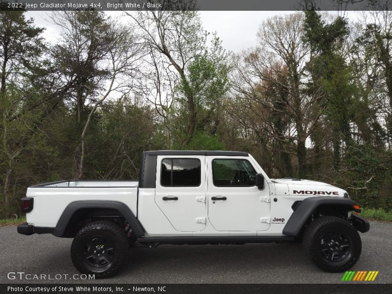  2022 Gladiator Mojave 4x4 Bright White