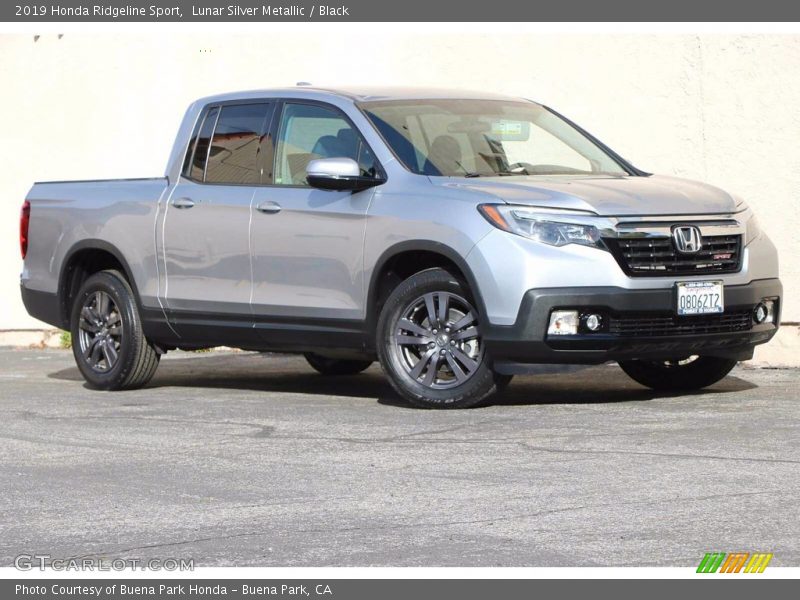 Lunar Silver Metallic / Black 2019 Honda Ridgeline Sport