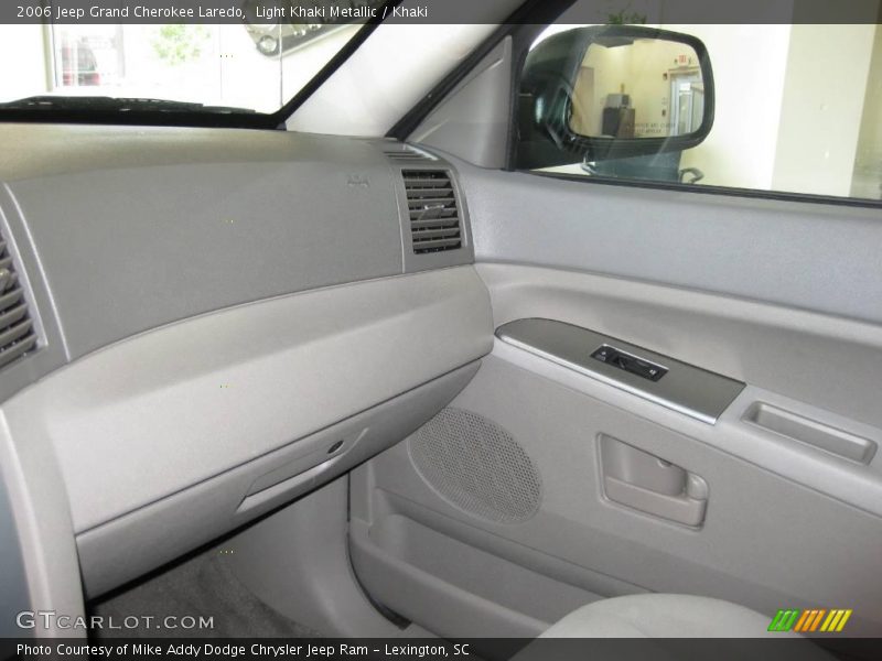 Light Khaki Metallic / Khaki 2006 Jeep Grand Cherokee Laredo