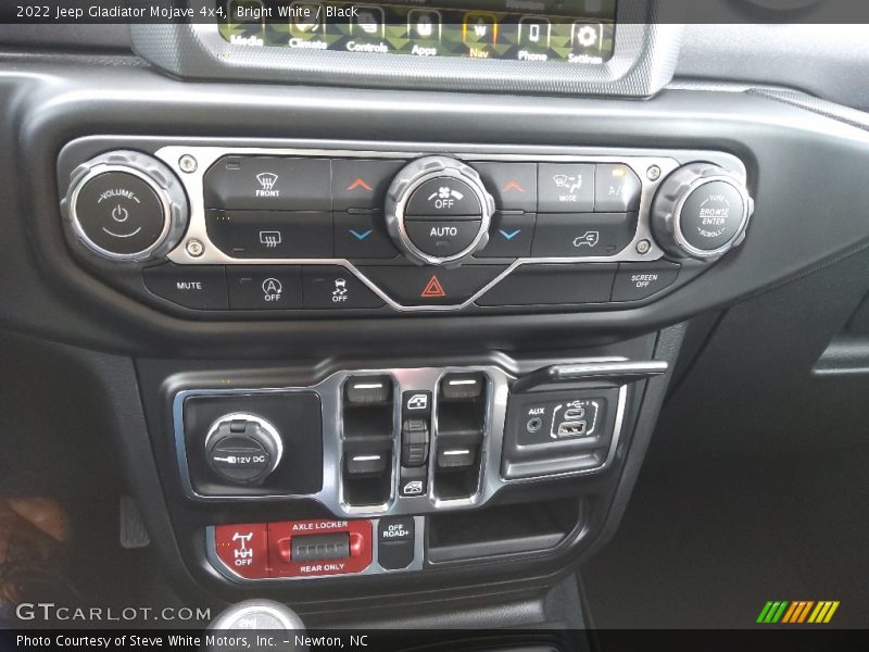 Bright White / Black 2022 Jeep Gladiator Mojave 4x4