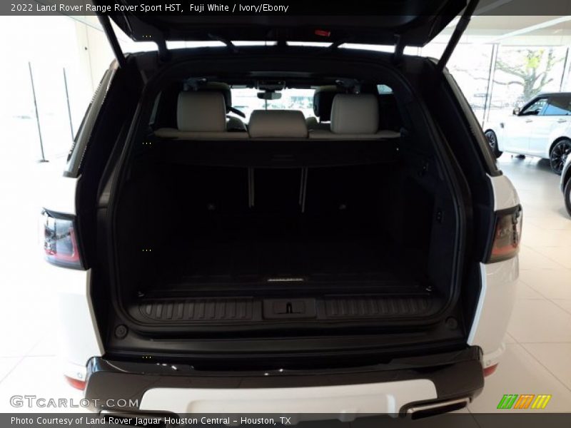  2022 Range Rover Sport HST Trunk