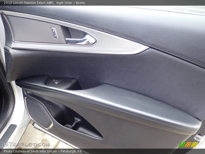 Ingot Silver / Ebony 2019 Lincoln Nautilus Select AWD