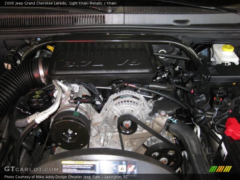 Light Khaki Metallic / Khaki 2006 Jeep Grand Cherokee Laredo