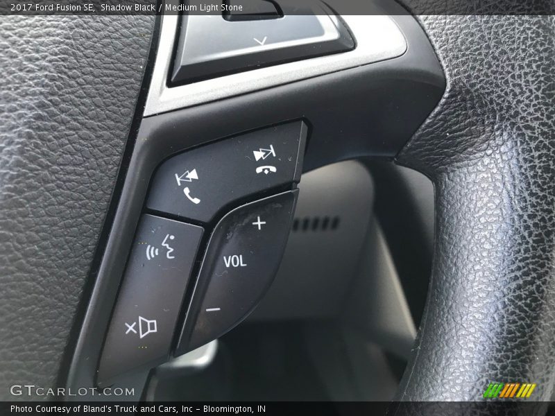 Shadow Black / Medium Light Stone 2017 Ford Fusion SE