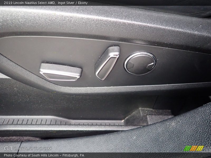 Ingot Silver / Ebony 2019 Lincoln Nautilus Select AWD