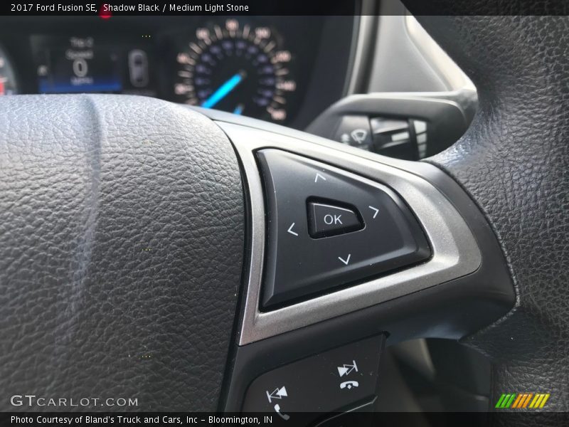 Shadow Black / Medium Light Stone 2017 Ford Fusion SE