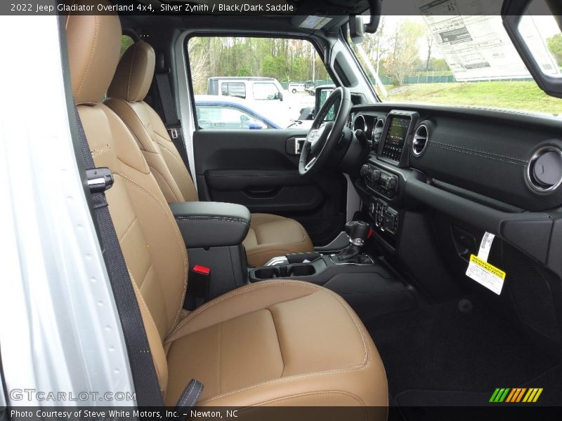 Front Seat of 2022 Gladiator Overland 4x4