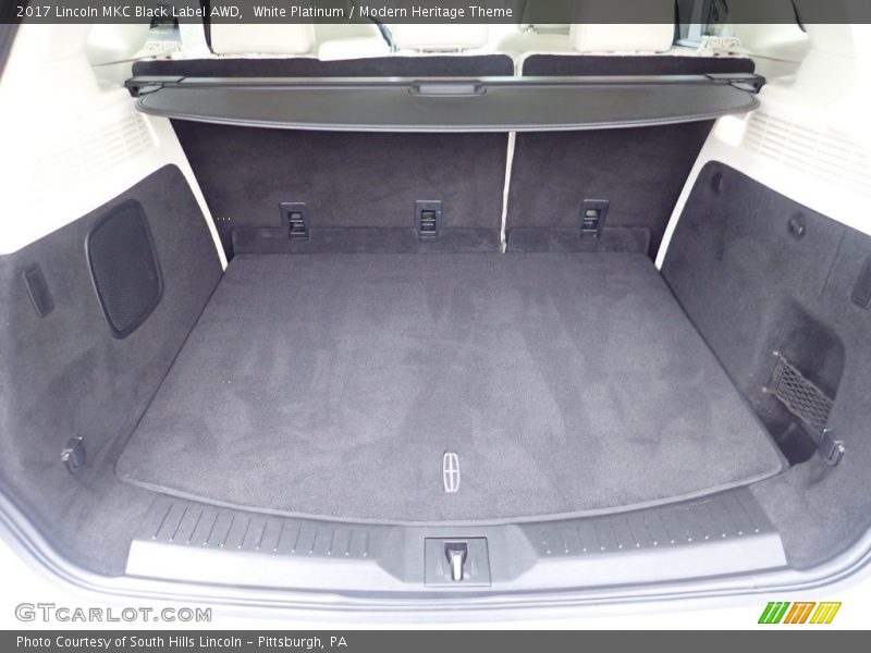 White Platinum / Modern Heritage Theme 2017 Lincoln MKC Black Label AWD